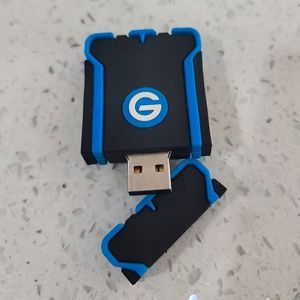 Shock and Waterproof USB Stick